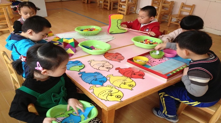 幼兒園小班益智區(qū)玩具幫孩子啟蒙智慧